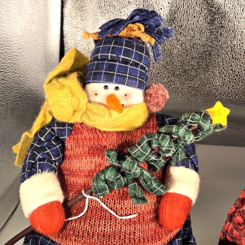Vintage Rexmas Fashion Bug Holiday Christmas Snowman Family Shelf Sitters 17